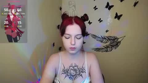 Snapshot of sweet_cherryg chatting on 12.16.24 Ivy online show from 12.16.24