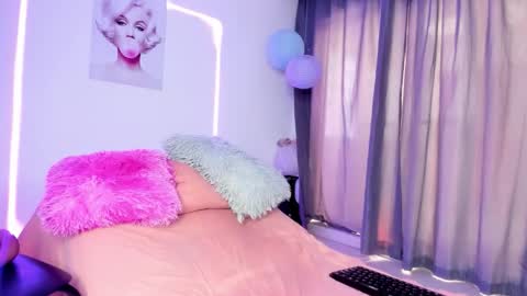 Snapshot of sweet_cinamon69 chatting on 02.25.26 Canela online show from 02.25.26