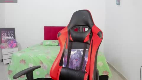 Snapshot of sweet_coral_ chatting on 02.01.26 sweet_coral_ online show from 02.01.26