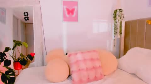 Snapshot of sweet_doll_ chatting on 11.22.25 Dulce ONLYFANS jessica78784405 online show from 11.22.25