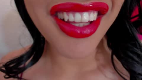 Snapshot of sweet_eliizabeth chatting on 05.16.26 sweet_eliizabeth online show from 05.16.26