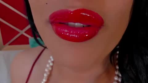 Snapshot of sweet_eliizabeth chatting on 06.24.26 sweet_eliizabeth online show from 06.24.26