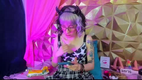  emmili  online show from 12.30.24