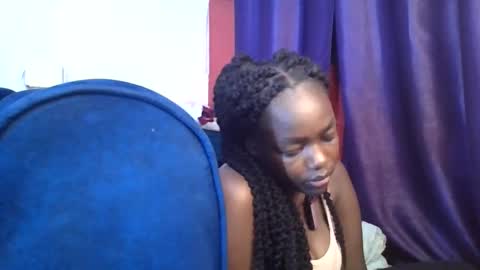 Snapshot of sweet_hennessey chatting on 05.14.26 sweet_hennessey online show from 05.14.26
