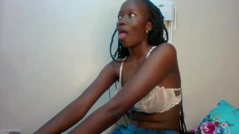 Snapshot of sweet_kcandy chatting on 05.24.26 Sweet KCandy online show from 05.24.26