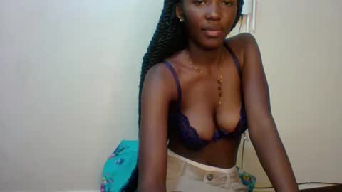 Snapshot of sweet_kcandy chatting on 05.26.26 Sweet KCandy online show from 05.26.26