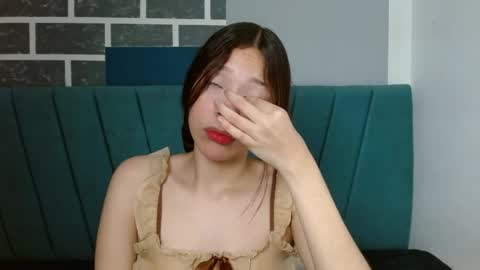 Snapshot of sweet_kitty_05 chatting on 04.13.26 sweet_kitty_05 online show from 04.13.26