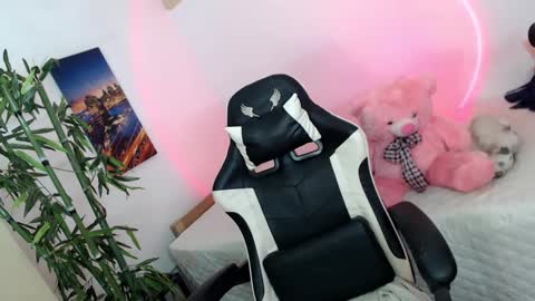 sweet_lady14 online show from 03.11.25