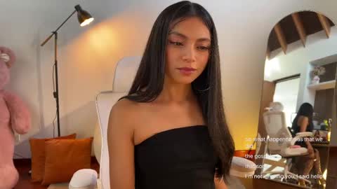 Snapshot of sweet_littleee chatting on 05.20.26 free private online show from 05.20.26
