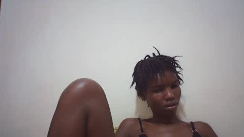 Snapshot of sweet_liz6510 chatting on 05.17.26 Liz online show from 05.17.26