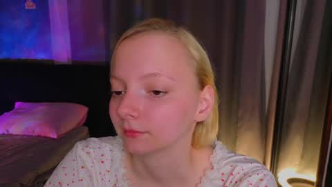 Snapshot of sweet_lynx chatting on 05.17.26 Lana online show from 05.17.26