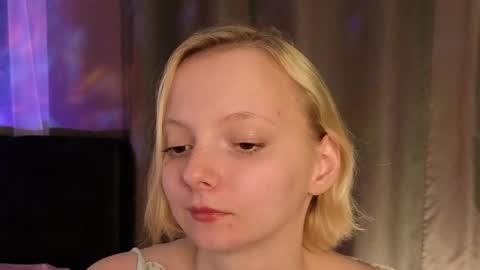 Snapshot of sweet_lynx chatting on 05.31.26 Lana online show from 05.31.26