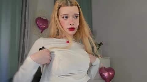 Melissa. Join me on Fansly link in social medias online show from 02.13.26