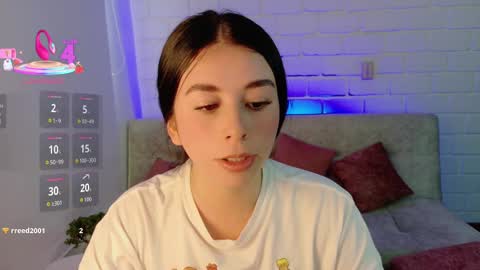 Snapshot of sweet_miaa24 chatting on 11.04.25 Sweet Mia online show from 11.04.25