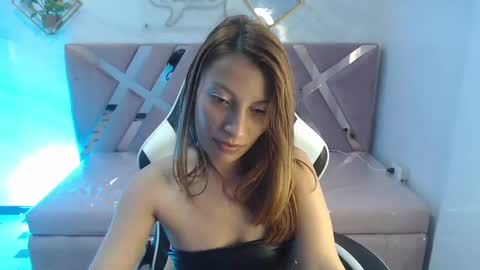 sweet_moon_v_ online show from 10.08.25