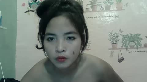 Snapshot of sweet_morenaph chatting on 05.25.26 sweet_morenaph online show from 05.25.26