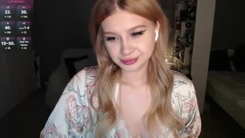 sweet_nicole_333 online show from 03.20.26