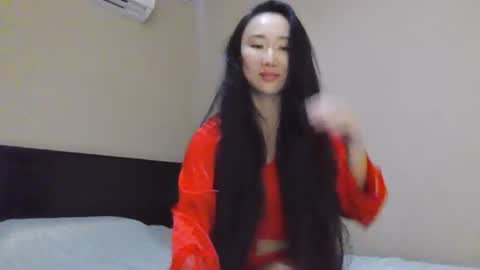 Snapshot of sweet_pina chatting on 06.24.26 Sweet AsianPina online show from 06.24.26