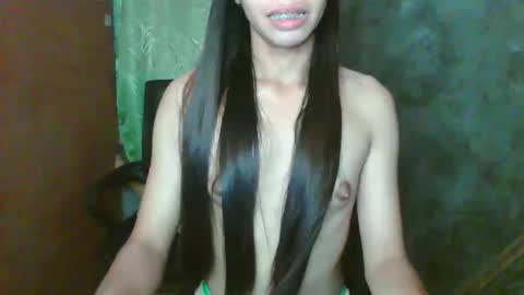 Snapshot of sweet_reyan2003 chatting on 05.16.26 REYAN online show from 05.16.26