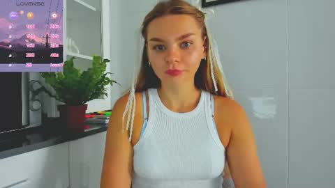 Snapshot of sweet_sabriina chatting on 07.05.26 Sabina online show from 07.05.26