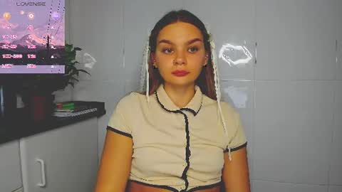 Snapshot of sweet_sabriina chatting on 07.10.26 Sabina online show from 07.10.26