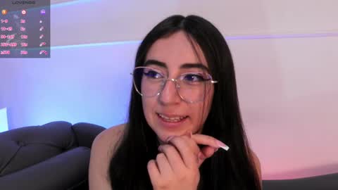 Sammy Lauren online show from 03.11.25