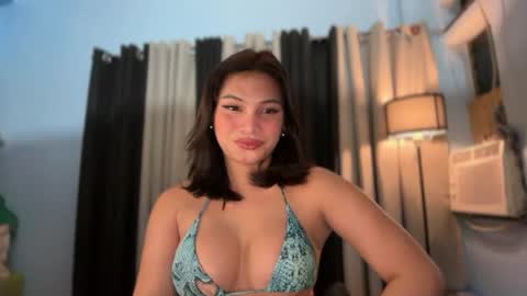 Snapshot of sweet_scarllet12 chatting on 06.26.26 SCARLLET online show from 06.26.26
