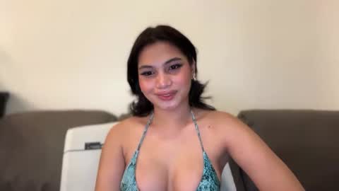 Snapshot of sweet_scarllet12 chatting on 07.18.26 SCARLLET online show from 07.18.26