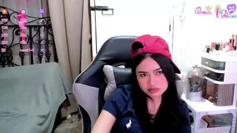 Leah online show from 07.10.26