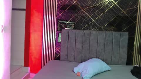sweet_sofi20 online show from 05.14.26