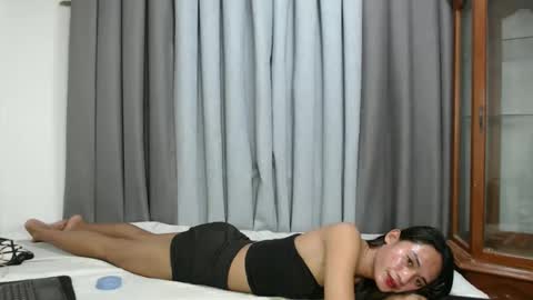 Snapshot of sweet_sofie69 chatting on 10.23.25 SOFIE online show from 10.23.25