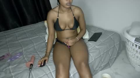 Nina online show from 04.12.26