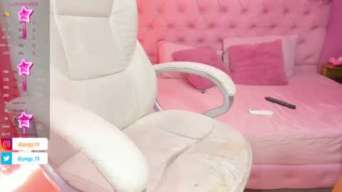 Snapshot of sweet_starxx chatting on 01.11.25 Yeileen online show from 01.11.25