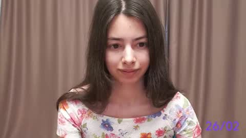 Snapshot of sweet_sweet_angel chatting on 02.26.25 Angel online show from 02.26.25