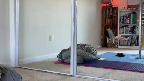 Heidi Brenner - Please check bio for schedule  FAQ online show from 03.12.26