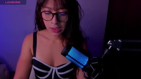 Snapshot of sweet_venus4 chatting on 03.04.25 sweet_venus4 online show from 03.04.25