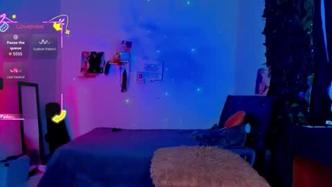 Snapshot of sweet_vond chatting on 10.14.25 Steven independent model online show from 10.14.25