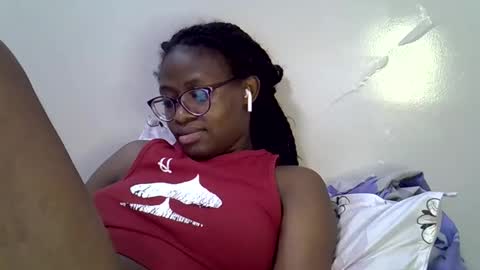 Snapshot of sweet_zarah chatting on 04.26.26 sweet_zarah online show from 04.26.26