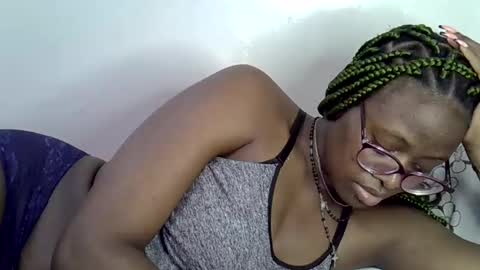 Snapshot of sweet_zarah chatting on 05.07.26 sweet_zarah online show from 05.07.26