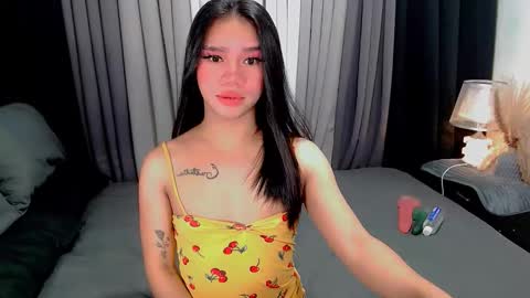 Snapshot of sweet_zoey12 chatting on 01.17.26 bea takashi online show from 01.17.26