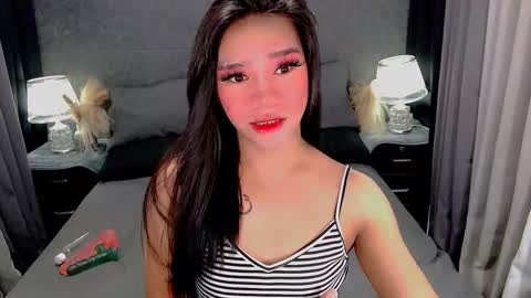 Snapshot of sweet_zoey12 chatting on 02.18.26 bea takashi online show from 02.18.26