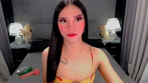 Snapshot of sweet_zoey12 chatting on 02.23.26 bea takashi online show from 02.23.26