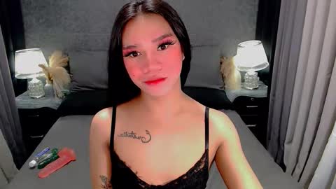 Snapshot of sweet_zoey12 chatting on 02.24.26 bea takashi online show from 02.24.26