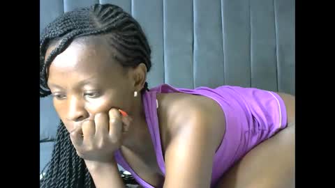 LIANAH online show from 12.15.25