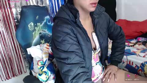 Snapshot of sweetalmaa chatting on 09.12.25 Alma online show from 09.12.25