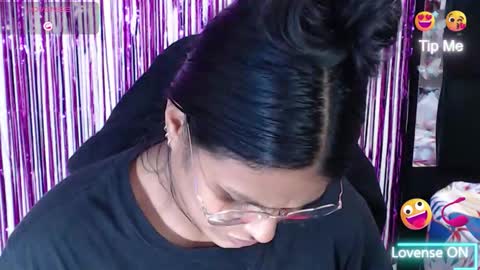 Snapshot of sweetalmaa chatting on 02.19.26 Alma online show from 02.19.26