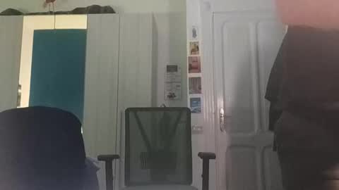 Snapshot of sweetandstrongjoy chatting on 10.29.25 sweetandstrongjoy online show from 10.29.25