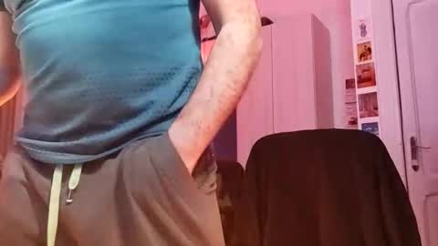 Snapshot of sweetandstrongjoy chatting on 12.15.25 sweetandstrongjoy online show from 12.15.25