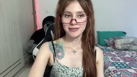 Snapshot of sweetaura0_0 chatting on 02.26.26 SweetAura0 0 online show from 02.26.26