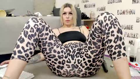 Snapshot of sweetdaiana23 chatting on 05.28.26 Daiana Onlyfans - Blonddaiana online show from 05.28.26